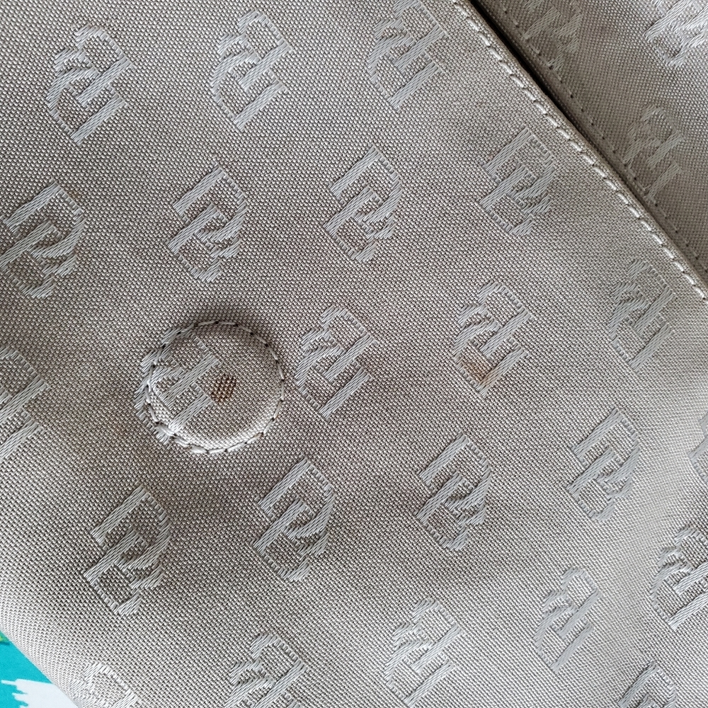 Dooney & bourke - Picture 4 of 6